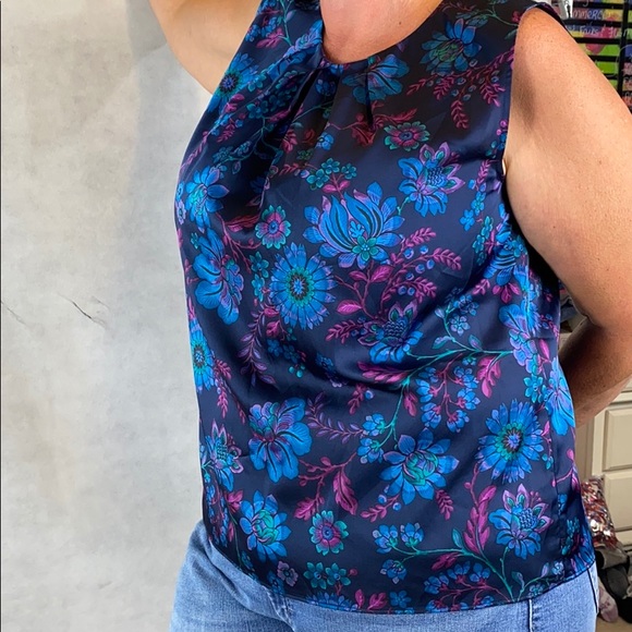 Jones New York Silky Sleeveless Floral Blouse - Picture 2 of 10